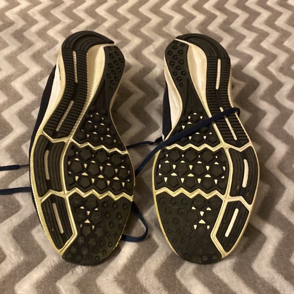 Nike Downshifter 4 Running Shoes - Picture 6 of 6